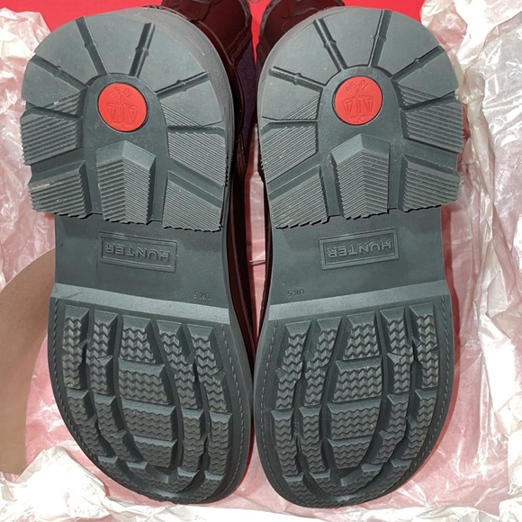 HUNTER Refined Stitch Detail Chelsea Boots - Picture 16 of 17